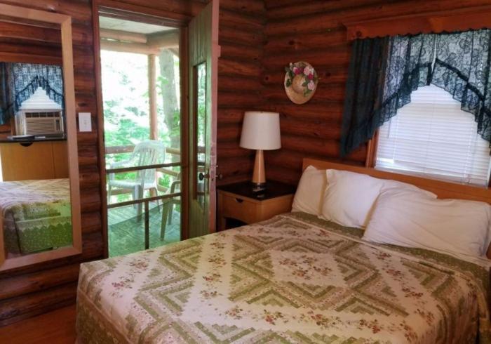 Seven Dwarfs Motel & Cabins เลคจอร์จ ภายนอก รูปภาพ