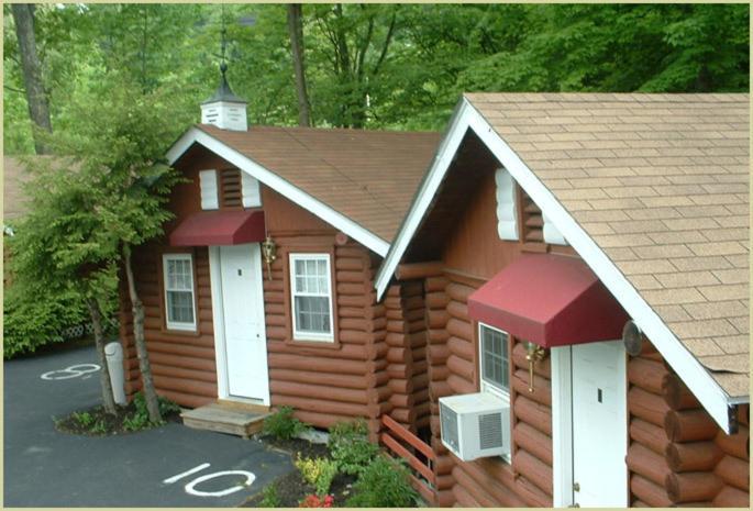 Seven Dwarfs Motel & Cabins เลคจอร์จ ภายนอก รูปภาพ